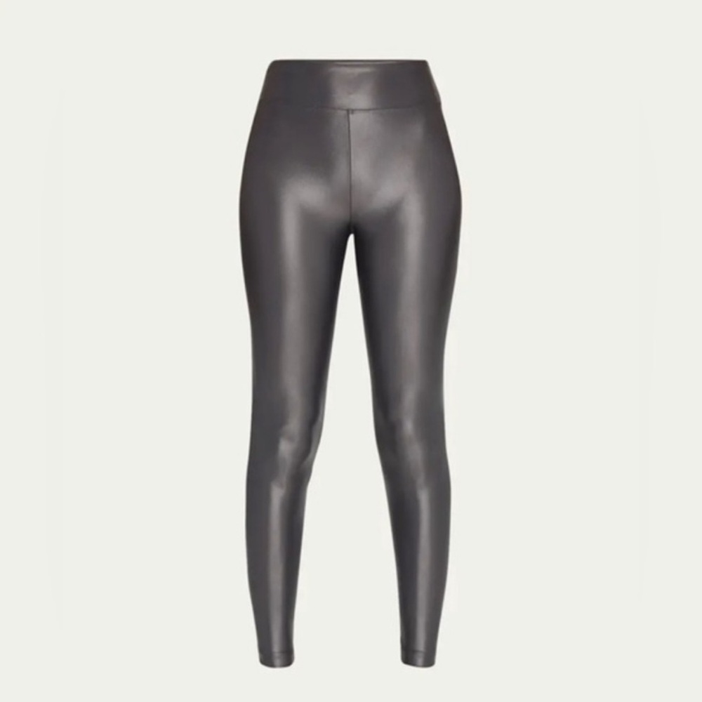 Commando Gray High-Waisted Leggings with Sleek Finish